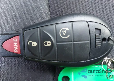 2015 Jeep Cherokee Latitude z USA, uszkodzony, nr VIN 1C4PJMCS6FW583227